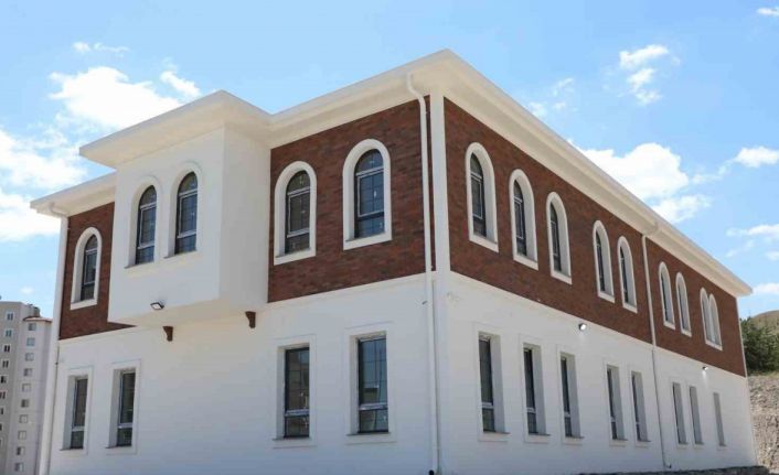 Kocatepe Diyanet Eğitim Ve Kültür Merkezi hızla tamamlanıyor
