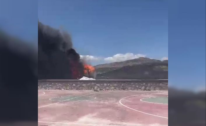 Konteyner cayır cayır yandı