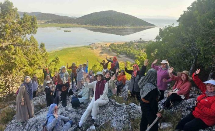 Konyalı kadınlar bu sefer günde değil, Beyşehir’deki kampta buluştu