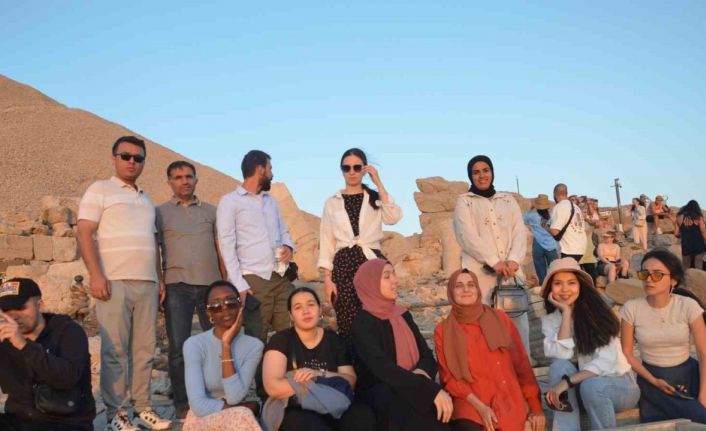 Kültürler Nemrut’ta buluştu