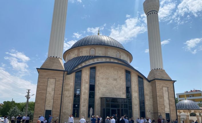 Kulu’da yapımı tamamlanan camide ilk Cuma Namazı kılındı