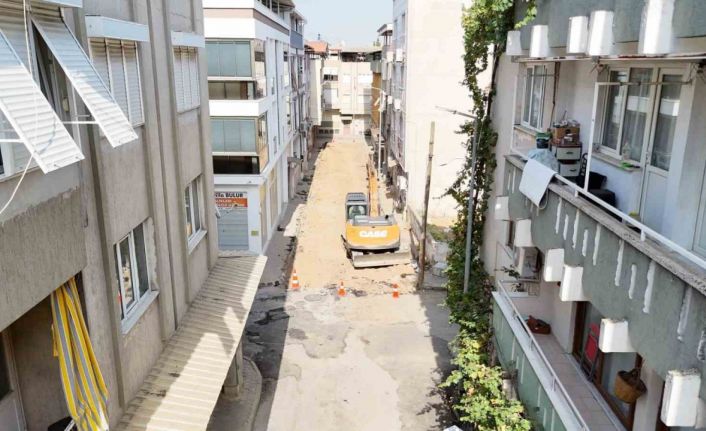 Kurtuluş’ta yol çalışmaları başladı