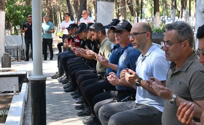 Kuşadası’nda 15 Temmuz ruhu yaşatılıyor