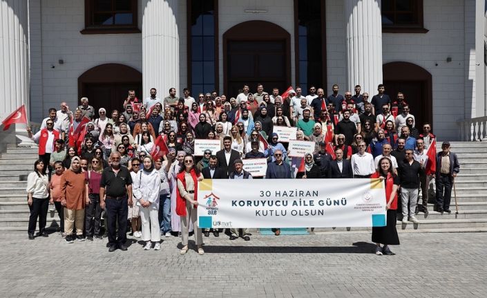Kütahya’da ’Koruyucu Aile Yürüyüşü’ne yoğun katılım