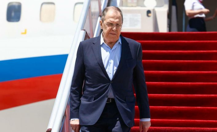Lavrov, Pekin’de Çin Dışişleri Bakanı Wang ile görüştü
