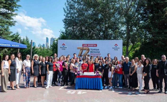 LGS 2025’te Bahçeşehir Koleji’nden 72 Türkiye birincisi çıktı