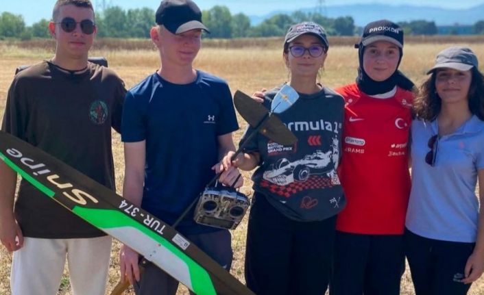 Malatya iş dünyasından genç milli planörcülere destek