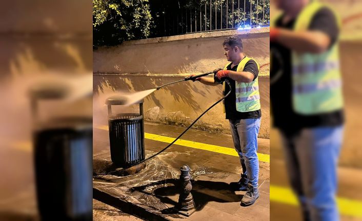 Manavgat Belediyesi’nden yaz yoğunluğuna özel temizlik seferberliği