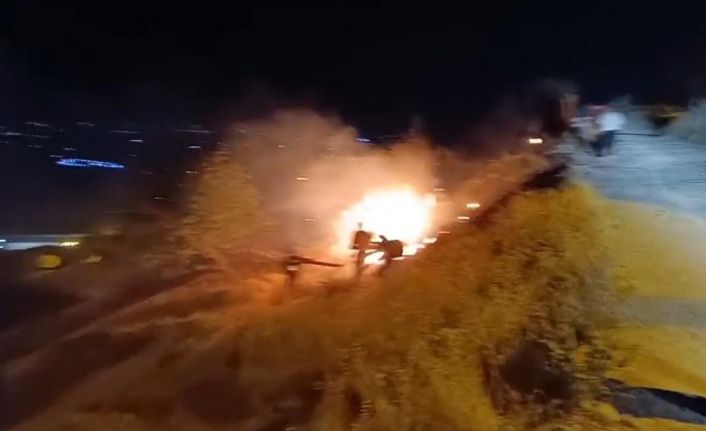 Mardin’de örtü yangını söndürüldü