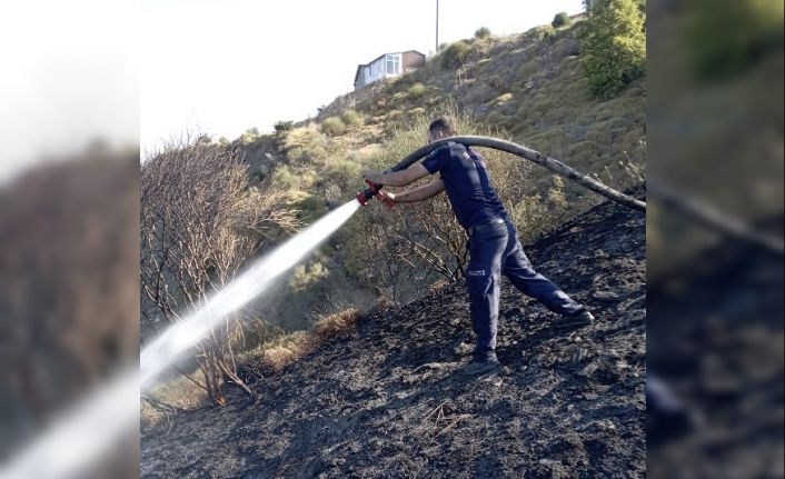 Marmara Adası’nda arazi yangını söndürüldü