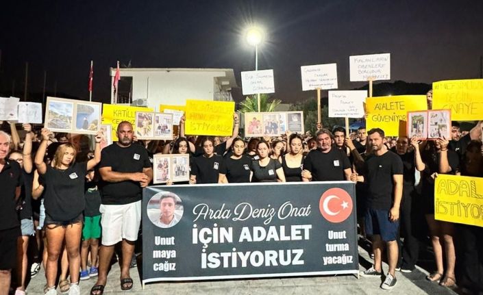 Marmaris’te teknedeki kavgada ölen Arda Deniz Onat için yürüyüş yapıldı