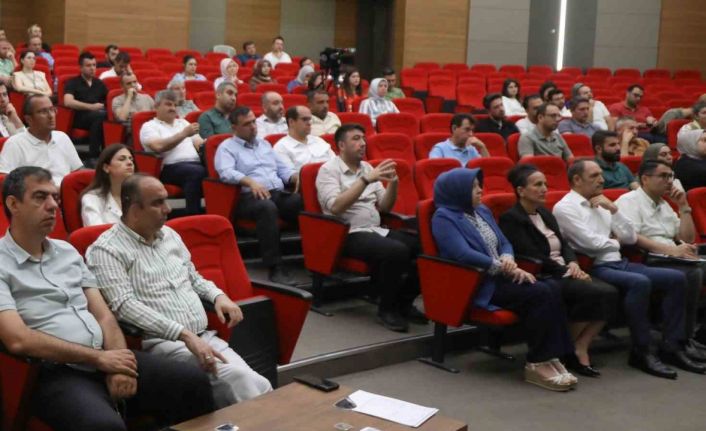 Melikgazi personeline protokol eğitimi