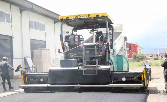 Melikgazi’de asfalt çalışmaları hızla devam ediyor