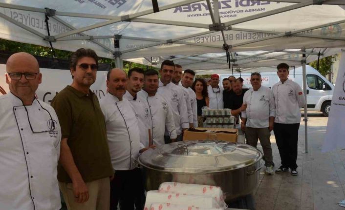 Merhum Başkan Zeyrek için bin kişilik pilav hayrı