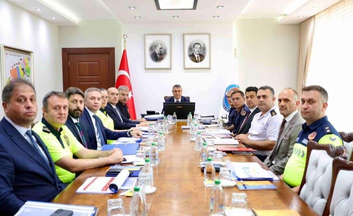 Mersin’de Asayiş Değerlendirme Toplantısı gerçekleştirildi