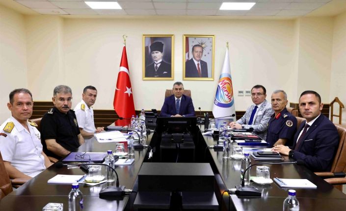 Mersin’de Güvenlik ve Asayiş Değerlendirme Toplantısı yapıldı