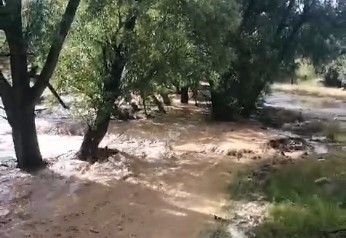 Mersin’de sağanak yağış sele neden oldu