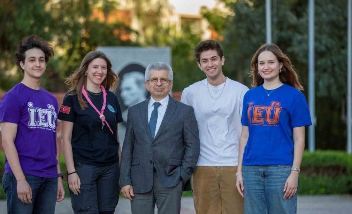 Mezunları, İzmir Ekonomi’yi unutmadı