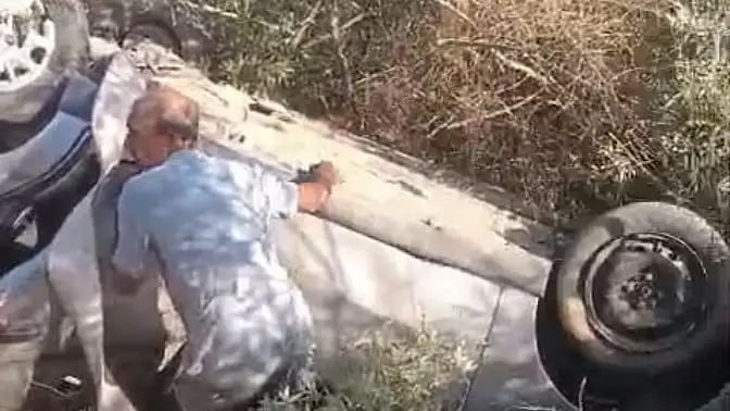 Milas’ta araç şarampole yuvarlandı: 1 yaralı