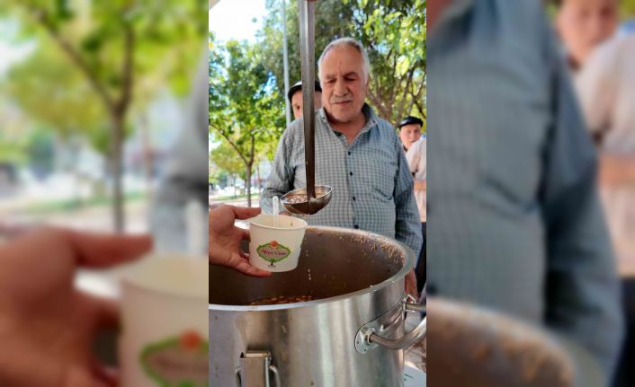 Muharrem Ayının bereketi Şehitkamil’de paylaşılıyor