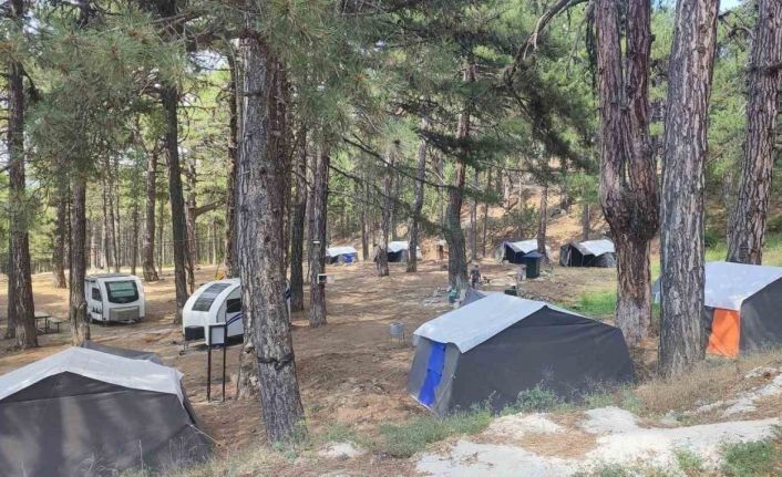 Murat Dağında doğayla iç içe tatil, Kıcıroğlu yaylası çadır kampı hizmete açıldı