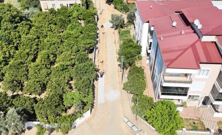 Nazilli Belediyesi bozuk yolları bakıma aldı