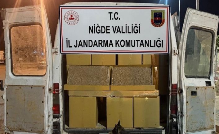Niğde’de jandarmadan kaçak sigara operasyonu: 1 milyon 200 bin makaron ele geçirildi