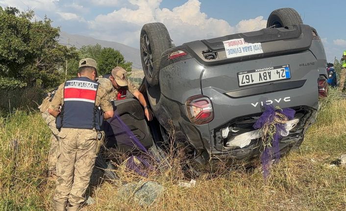 Nişan dönüşü Erzincan yolunda feci kaza: 1 ölü, 4 yaralı