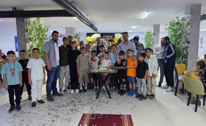 Ömürspor, sezonu aileler ile noktaladı