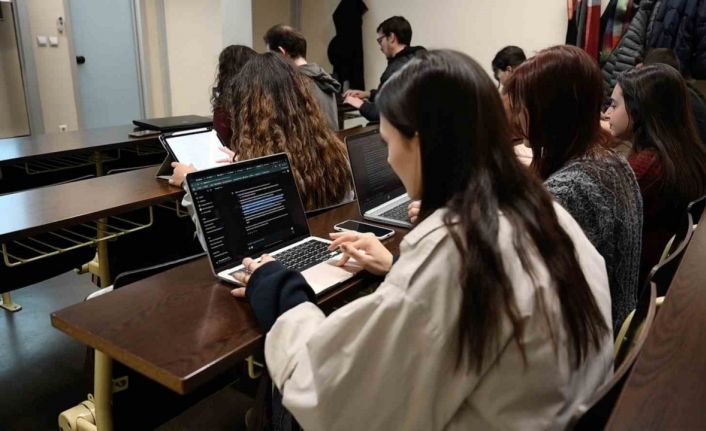 OpenAI ile yapay zekâ destekli üniversite dönemi hayata geçiyor