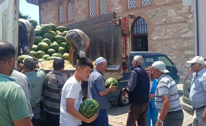 Orman yangınında zarar gören çiftçilere anlamlı destek