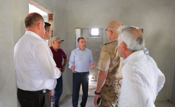 Ortaçımağıl ve Aşağıçımağıl köylerinde yapımı devam eden ve yapılması planlanan köy konağı çalışmaları incelendi