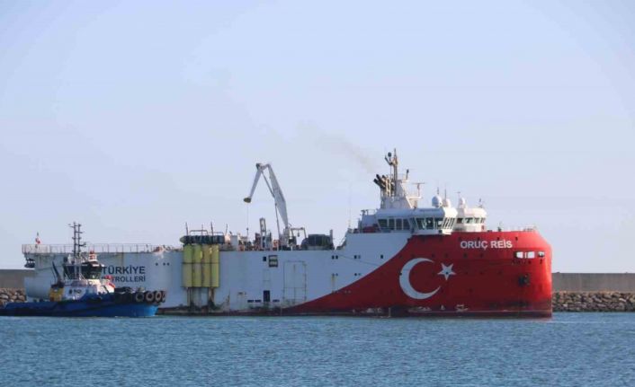 Oruç Reis Sismik Araştırma Gemisi, Filyos Limanı’na demirledi