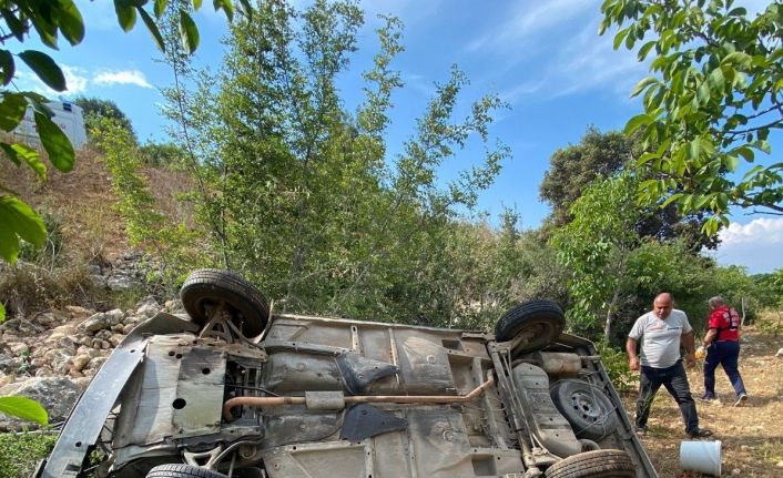 Otomobil uçuruma yuvarlandı: 5 yaralı