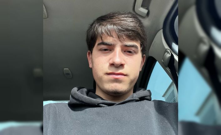 Otomobille çarpışan motosiklet sürücüsü hayatını kaybetti