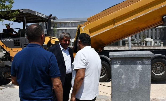 Patnos’ta asfalt çalışmaları başladı