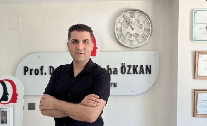 Prof. Dr. Özkan: "40’lı yaşlarda diş kaybı alarmı nedeni erken menopoz"