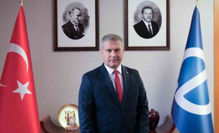 Rektör Adıgüzel: "15 Temmuz, Türk milletinin kendi eliyle yazdığı bir destandır"