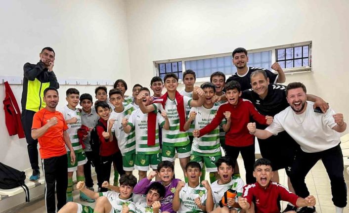 Sahaları olmadan depremzede sporculardan 5’i bir yerde şampiyonluk