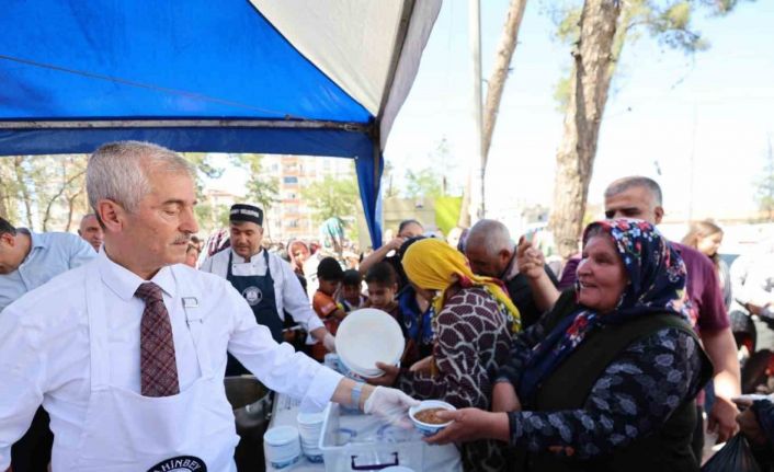 Şahinbey Belediyesi aşure geleneğini sürdürüyor
