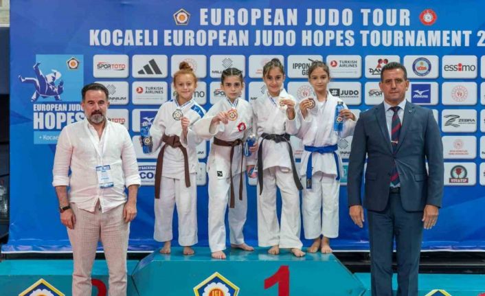 Sakarya Büyükşehir sporcuları başarılarına devam ediyor