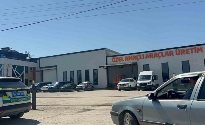 Sakarya’da araç dizayn firmasına operasyon