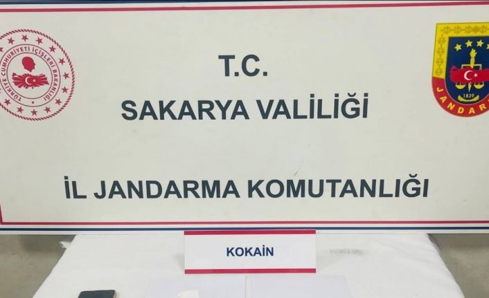 Sakarya’da uyuşturucu operasyonu: 3 gözaltı