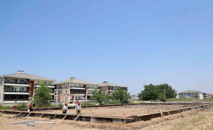 Sakarya’nın dört bir yanına spor tesisleri inşa ediliyor