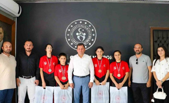 Şampiyonlardan Kabakcı’ya ziyaret