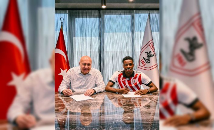 Samsunspor, Hollandalı Anthony Musaba ile 4 yıllık sözleşme imzaladı