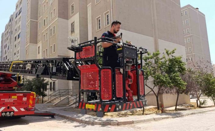 Şanlıurfa’da itfaiyeden güvercin kurtarma operasyonu