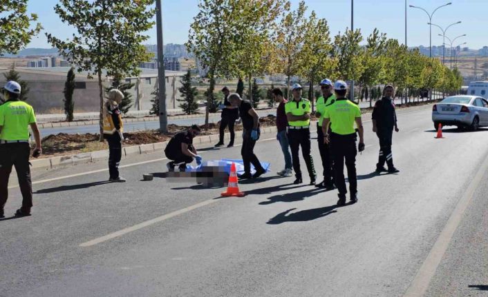 Şanlıurfa’da otomobilin çarptığı yaya öldü