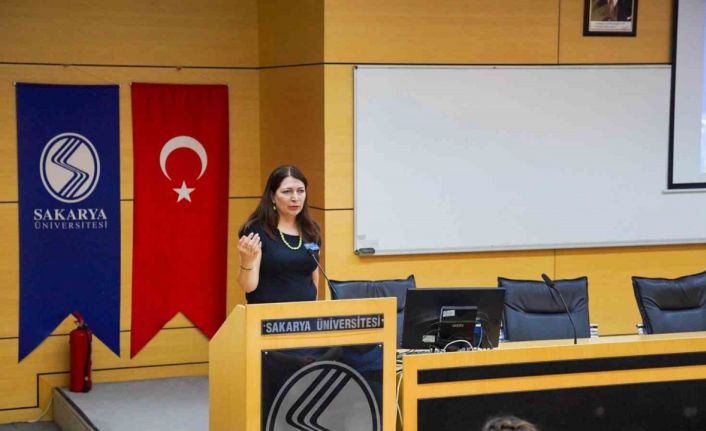 SAÜ’de TÜBİTAK bursları ve yurt dışı akademik deneyimleri ele alındı