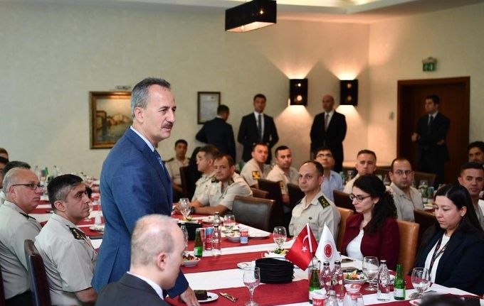 Savunma Sanayii Başkanı Görgün, askeri ataşelerle bir araya geldi